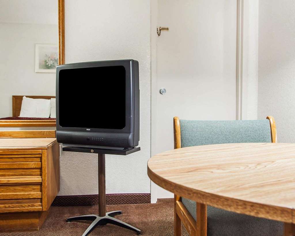 Kci Lodge Kansas City Room photo