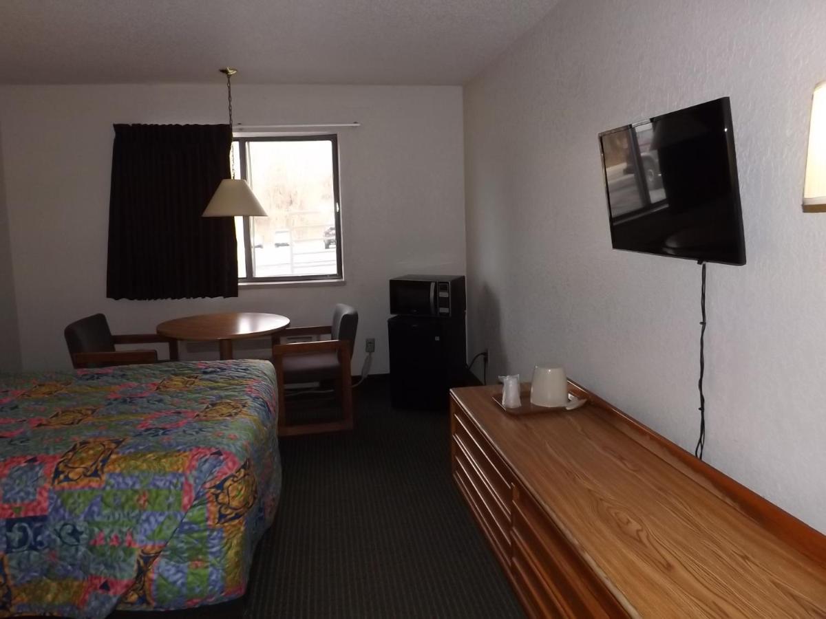 Kci Lodge Kansas City Room photo